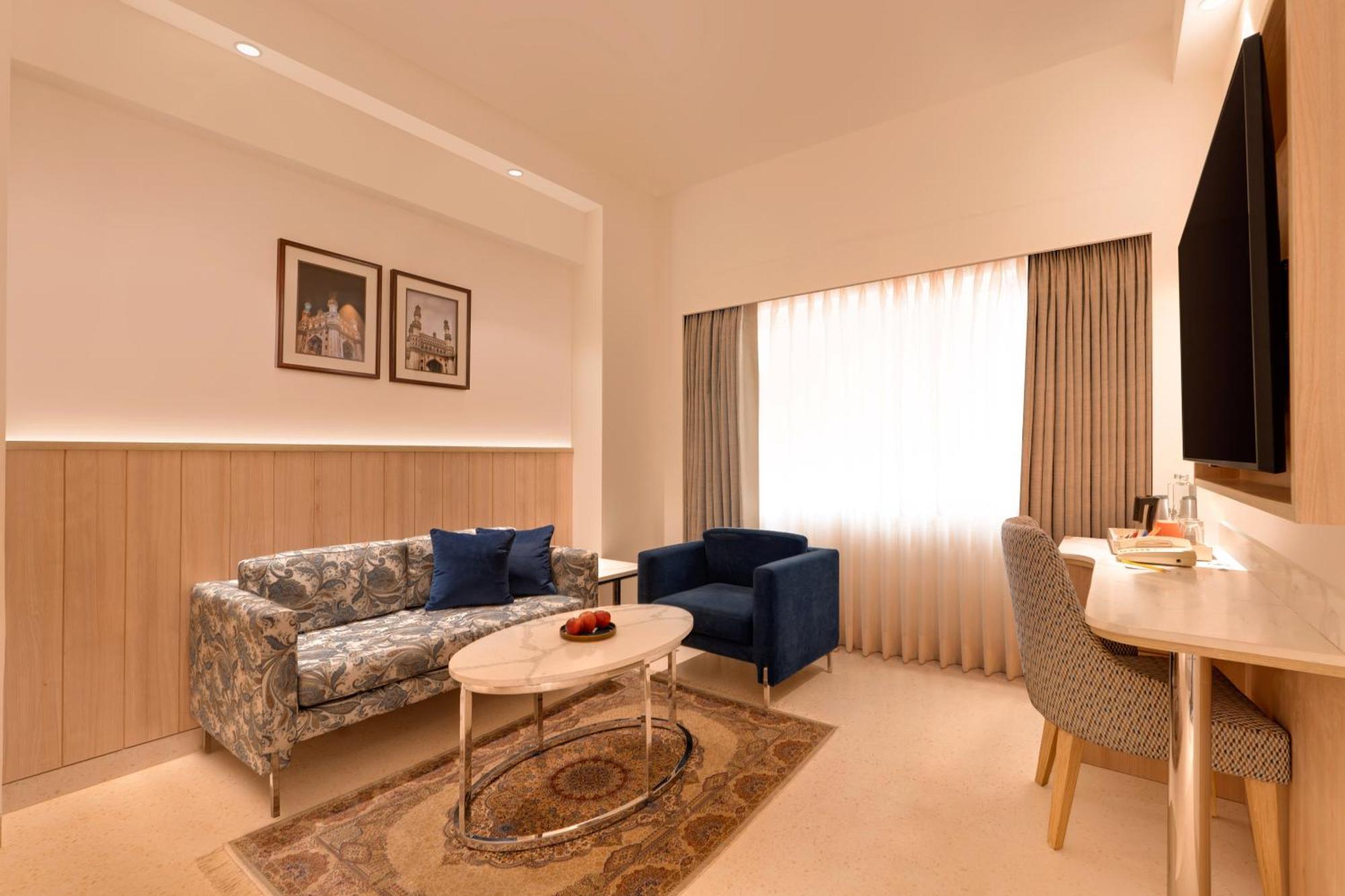 Lemon Tree Premier Hitec City Hyderabad Ngoại thất bức ảnh