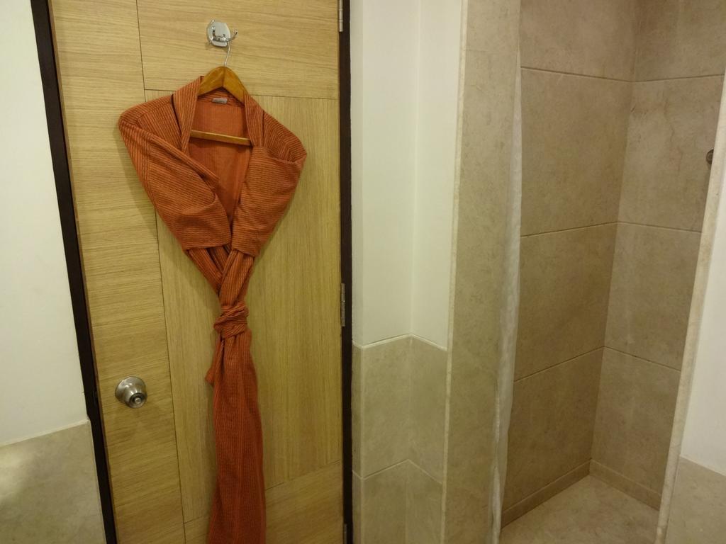 Lemon Tree Premier Hitec City Hyderabad Ngoại thất bức ảnh