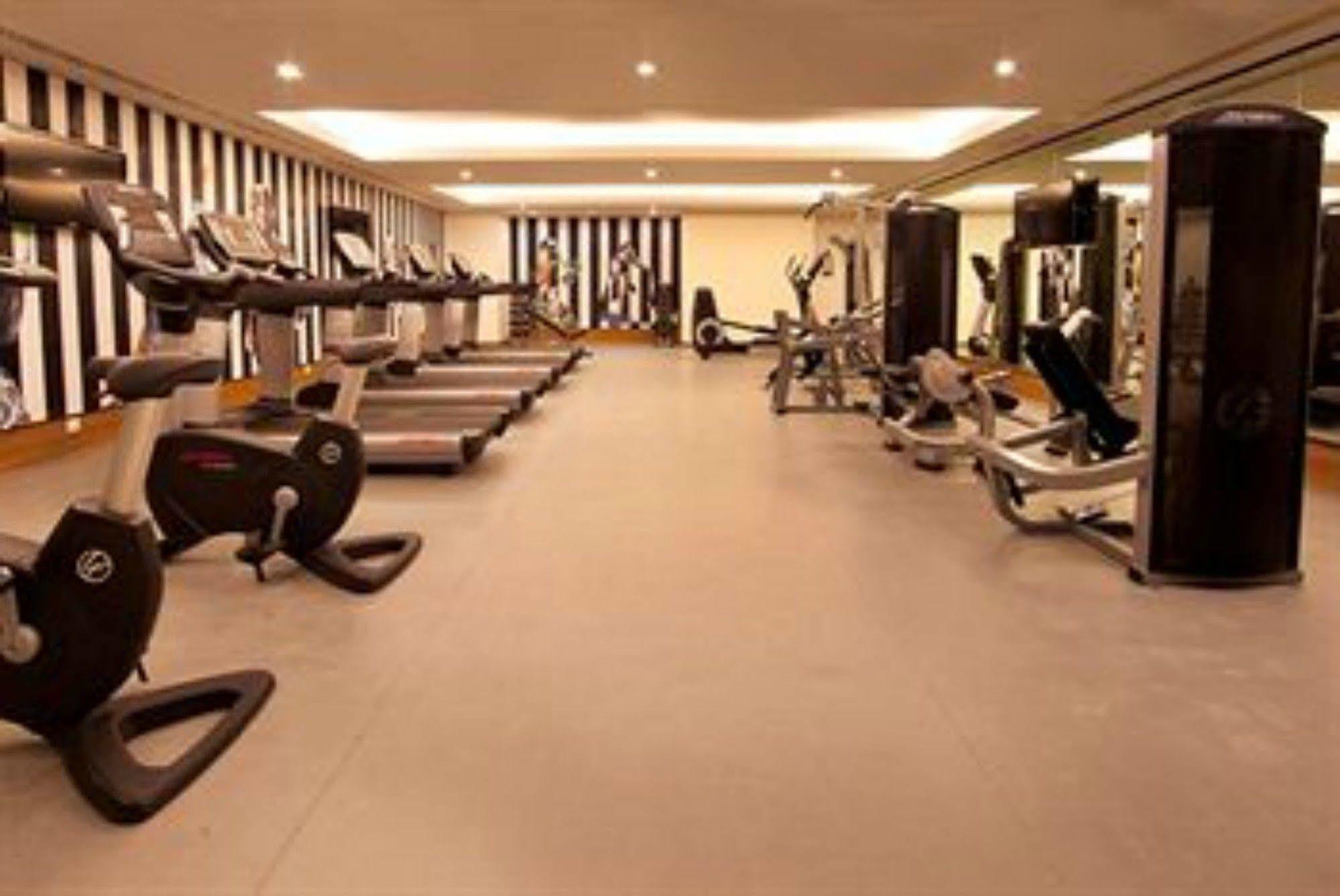 Lemon Tree Premier Hitec City Hyderabad Ngoại thất bức ảnh
